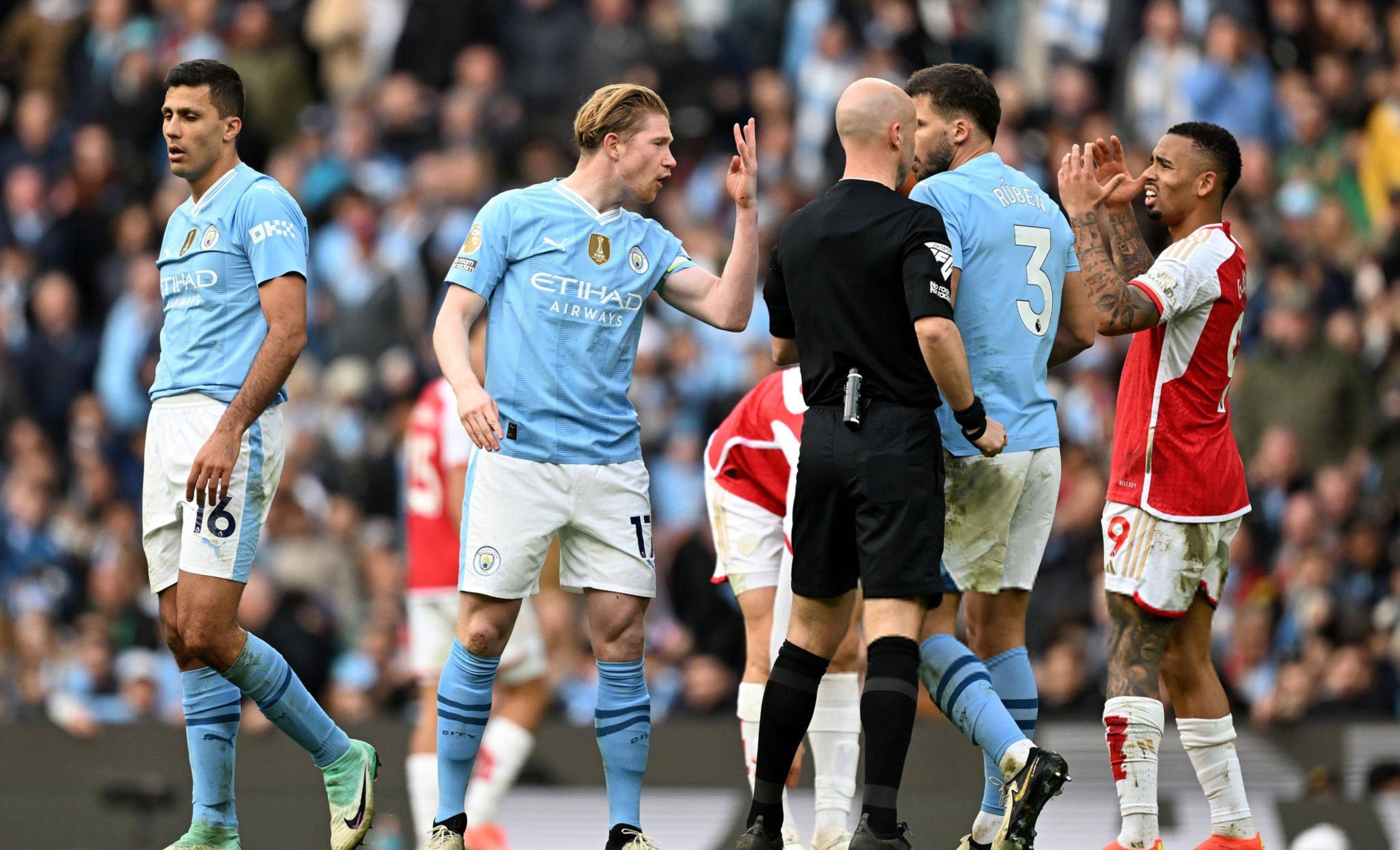 开云体育下载关于库里在利物浦比赛中出色防守梅西在阿森纳比赛中回归赛场，网友：圣安东尼奥马刺主帅复盘备战欧冠的信息